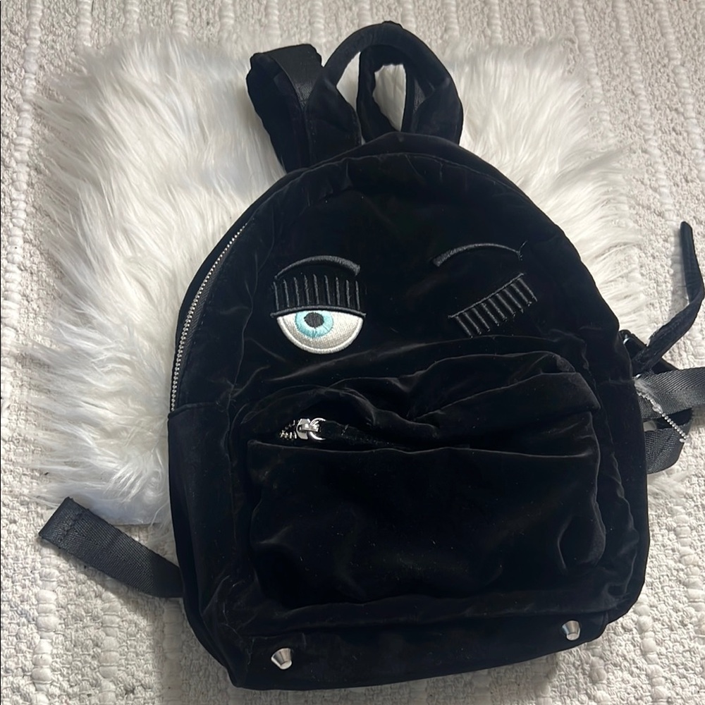 CHIARA FERRAGNI Flirting velvet backpack Black